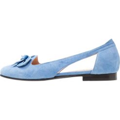 Erika Rocchi Półbuty wsuwane bluebell. Niebieskie baleriny damskie Erika Rocchi, bez wzorów, ze skóry, bez obcasa, bez zapięcia. W wyprzedaży za 471,20 zł.