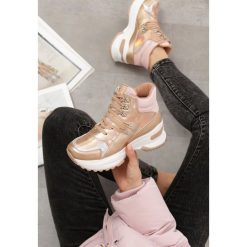 Szampańskie Sneakersy Xalbadora. Żółte buty sportowe damskie Born2be, bez wzorów, sportowe. Za 139,99 zł.
