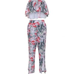 Kombinezon Guess Briana Set W0GK1A WBH30. Kombinezony damskie Guess, m, z aplikacjami, z wiskozy, bez kołnierzyka, bez rękawów. Za 599,00 zł.