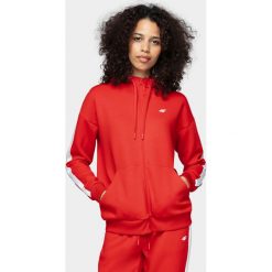Bluza damska. Bluzy damskie xs, bez wzorów, z wiskozy, bez rękawów, z kapturem. W wyprzedaży za 159,99 zł.