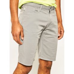 Szorty jeansowe Emporio Armani 3H1PA6 1N4ZZ 0653. Szare spodenki i szorty męskie Emporio Armani, m, bez wzorów, z elastanu. W wyprzedaży za 399,00 zł.