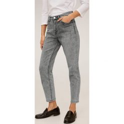 Mango - Jeansy Mom. Szare jeansy damskie Mango, bez wzorów, z elastanu, z podwyższonym stanem. Za 119,90 zł.