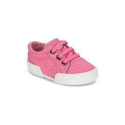 Buty Dziecko Chicco GRIFFY. Różowe trampki dziewczęce marki Chicco, bez wzorów, bez zapięcia. Za 103,20 zł.