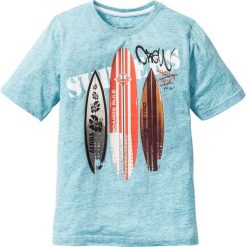 Shirt z modnym nadrukiem bonprix niebieski. Niebieskie koszule chłopięce bonprix, z nadrukiem, wakacyjne, bez kołnierzyka, bez rękawów. Za 34,99 zł.