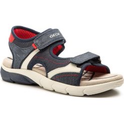 Sandały GEOX - J S.Flexyper B. A J929DA 01410 C0735 D Navy/Red. Niebieskie sandały chłopięce Geox, ze skóry ekologicznej, bez zapięcia. W wyprzedaży za 199,00 zł.