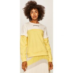 Karl Lagerfeld - Bluza. Białe bluzy damskie KARL LAGERFELD, s, z aplikacjami, z bawełny, z długim rękawem, długie, bez kaptura. Za 799,90 zł.
