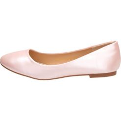 Rożowe baleriny, buty damskie VINCEZA 2899. Różowe baleriny damskie Vinceza, bez wzorów, bez obcasa. W wyprzedaży za 59,00 zł.