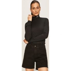 Reebok Classic - Longsleeve. Czarne t-shirty damskie Reebok Classic, s, bez wzorów, z poliesteru, casualowe, z golfem. Za 169,90 zł.