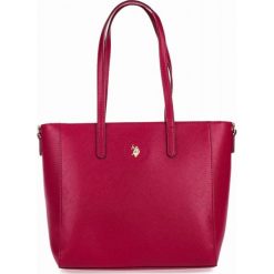 U.S. POLO ASSN. torebka Jones Shopping czerwony. Czerwone torebki klasyczne damskie U.S. Polo Assn., bez wzorów, eleganckie, bez dodatków. W wyprzedaży za 305,00 zł.