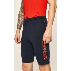 Napapijri - Szorty. Niebieskie spodenki sportowe męskie Napapijri, xl, z nadrukiem, z bawełny, sportowe. Za 339,90 zł.