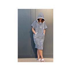 Ponczo BAMBOO WHITE. Szare poncza Vada, z aplikacjami, z bawełny. Za 349,00 zł.
