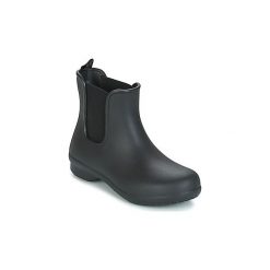 Buty Crocs CROCS FREESAIL CHELSEA. Czarne klapki damskie Crocs, na wysokim obcasie. W wyprzedaży za 175,20 zł.