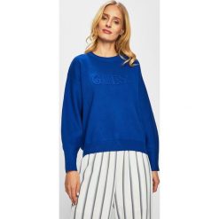 Guess Jeans - Sweter W84R79.Z26I0. Niebieskie swetry damskie Guess Jeans, s, z aplikacjami, z jeansu, z krótkim rękawem, krótkie, bez kaptura. W wyprzedaży za 269,90 zł.
