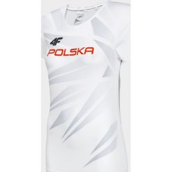 Koszulka funkcyjna damska TSDF991R - biały. Białe koszulki damskie 4f, bez wzorów, z elastanu, bez kołnierzyka, bez rękawów. Za 179,99 zł.