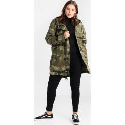 Parki damskie: Junarose JRKALIVA PRINTED COAT Parka oil green