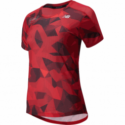 New Balance WT01235DNCR. Bluzki sportowe damskie New Balance, na lato, s, bez wzorów, z poliesteru, bez kołnierzyka, bez rękawów, bez kaptura, do biegania. Za 179,99 zł.