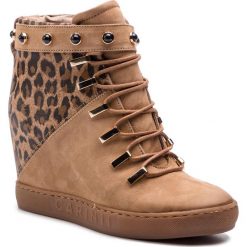Sneakersy CARINII - B5027 654-N26-000-B88. Pomarańczowe półbuty damskie Carinii, ze skóry. W wyprzedaży za 339,00 zł.