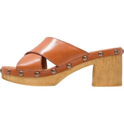 Buty damskie: Ten Points FRIDA Klapki cognac