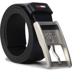 Pasek Męski TOMMY JEANS - Tjm Rubber Inlay Lthr Belt 4.0 AM0AM05958 CBK. Niebieskie paski męskie Tommy Jeans, w paski, z jeansu. W wyprzedaży za 179,00 zł.