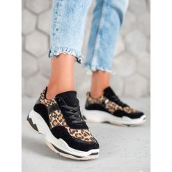 Sneakersy leopard print. Sneakersy damskie KYLIE, z zamszu. Za 99,00 zł.
