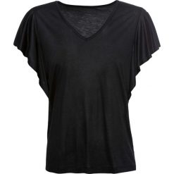 Shirt z rękawami z falbanami bonprix czarny. Czarne koszulki damskie bonprix, bez wzorów, bez kołnierzyka, bez rękawów. Za 37,99 zł.