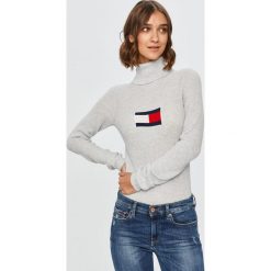 Tommy Jeans - Sweter. Szare swetry damskie Tommy Jeans, s, z aplikacjami, z bawełny, z długim rękawem. Za 449,90 zł.