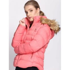 Koralowa Kurtka Beatific. Pomarańczowe kurtki damskie Born2be, na zimę, xxl, bez wzorów, bez kaptura. Za 74,99 zł.