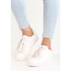 Biało-Złote Buty Sportowe Plaything. Żółte buty sportowe damskie Born2be, bez wzorów, z satyny, sportowe. Za 59,99 zł.