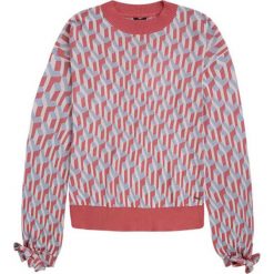Bluza w kolorze czerwono-niebieskim ze wzorem. Czerwone bluzy damskie Pepe Jeans, Mexx, Pierre Cardin, xl, bez wzorów, bez rękawów, bez kaptura. W wyprzedaży za 129,95 zł.