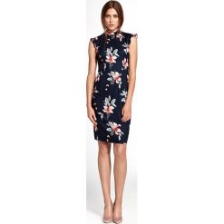 Elegancka granatowa sukienka w delikatne kwiaty. Sukienki damskie NIFE, xl, z aplikacjami, z poliesteru, eleganckie, z falbankami, bez rękawów, ołówkowe. Za 199,00 zł.