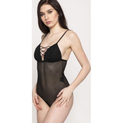 Body i gorsety: Pieces – Body