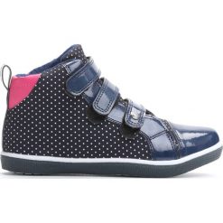 Granatowe Buty Sportowe In Front To Me. Niebieskie buty sportowe dziewczęce Born2be, z materiału, z okrągłym noskiem. Za 59,99 zł.