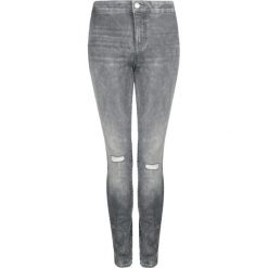 Guess Jeansy "Torn". Jeansy damskie Guess, z jeansu. Za 149,00 zł.