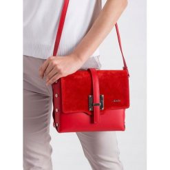 Rovicky torebka damska listonoszka kuferek skÓra. Kuferki damskie ROVICKY, w paski, z jeansu, eleganckie, na ramię, bez dodatków. Za 399,90 zł.