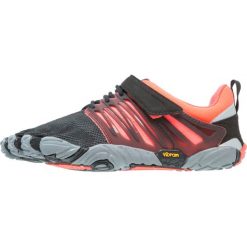 Vibram Fivefingers VTRAIN Obuwie treningowe black/coral/grey. Czarne buty sportowe damskie marki Vibram Fivefingers, z gumy, vibram fivefingers. Za 559,00 zł.