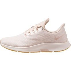 Nike Performance AIR ZOOM PEGASUS 35 PRM Obuwie do biegania treningowe guava ice/particle beige/phantom. Niebieskie buty do biegania damskie Nike Performance, z materiału. Za 499,00 zł.