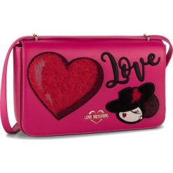 Torebka LOVE MOSCHINO - JC4089PP18LP0604 Fuxia. Różowe listonoszki damskie Love Moschino, bez wzorów, ze skóry ekologicznej, klasyczne, bez dodatków. W wyprzedaży za 689,00 zł.