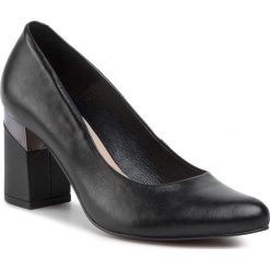 Półbuty LASOCKI - 71335-02 Black. Czarne półbuty damskie Lasocki, bez wzorów, ze skóry, bez obcasa, na obcasie, bez zapięcia. Za 199,99 zł.
