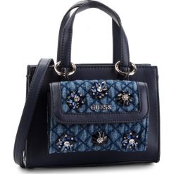 Torebka GUESS - HWVD70 99760 BLU. Niebieskie torebki klasyczne damskie marki Guess, z aplikacjami, ze skóry ekologicznej, klasyczne, bez dodatków. W wyprzedaży za 359,00 zł.