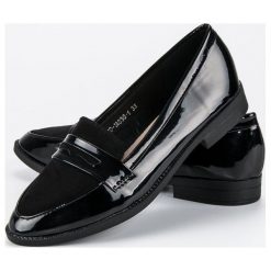 Mokasyny damskie: BEST SHOES lakierowane czarne mokasyny czarne
