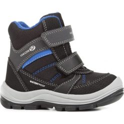 Geox buty zimowe chłopięce Trivor 22 czarny/niebieski. Niebieskie buty chłopięce zimowe Geox, z gumy, bez zapięcia. Za 279,00 zł.
