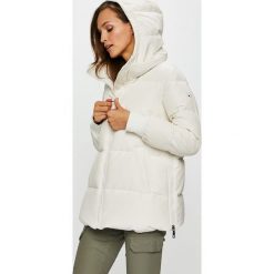 Tommy Hilfiger - Kurtka. Niebieskie kurtki damskie TOMMY HILFIGER, s, bez wzorów, z poliesteru, krótkie. W wyprzedaży za 999,90 zł.