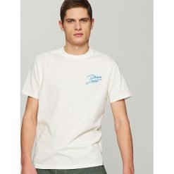 T-shirty męskie: T-shirt z aplikacją dream land – Biały