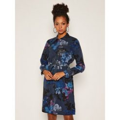Sukienka koszulowa Desigual Florencia 20WWVW78. Niebieskie sukienki damskie Desigual, na co dzień, s, bez wzorów, z koszulowym kołnierzykiem, bez rękawów, proste. Za 499,00 zł.