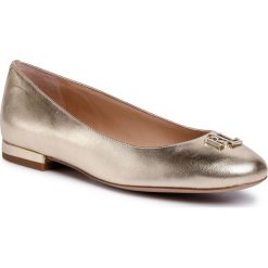 Baleriny LAUREN RALPH LAUREN - Gisselle 802791222001 Gold. Żółte baleriny damskie Lauren Ralph Lauren, bez wzorów, ze skóry, bez obcasa. W wyprzedaży za 379,00 zł.