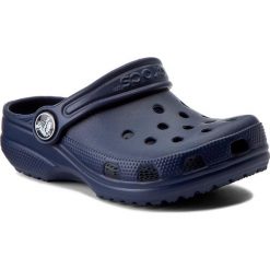 Klapki CROCS - Classic Kids 10006 Navy. Niebieskie sandały chłopięce Crocs, z tworzywa sztucznego, bez zapięcia. Za 119,00 zł.