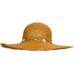 Kapelusz HAT YOU. Żółte kapelusze damskie Hat You, na lato, bez wzorów. Za 160,00 zł.