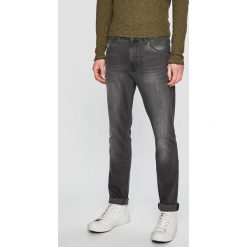 Wrangler - Jeansy Larston. Szare jeansy męskie Wrangler, s, bez wzorów. Za 329,90 zł.