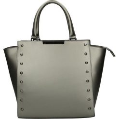 Torba - 100-35-M R CD. Szare torebki klasyczne damskie Venezia, w paski, ze skóry. Za 319,00 zł.
