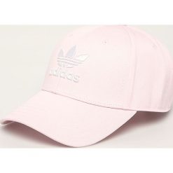 Adidas Originals - Czapka. Różowe czapki damskie adidas Originals, bez wzorów, z bawełny. Za 69,90 zł.